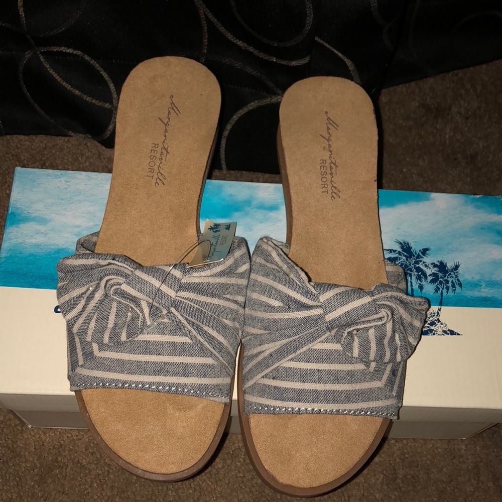 NIB Margaritaville Sandals
